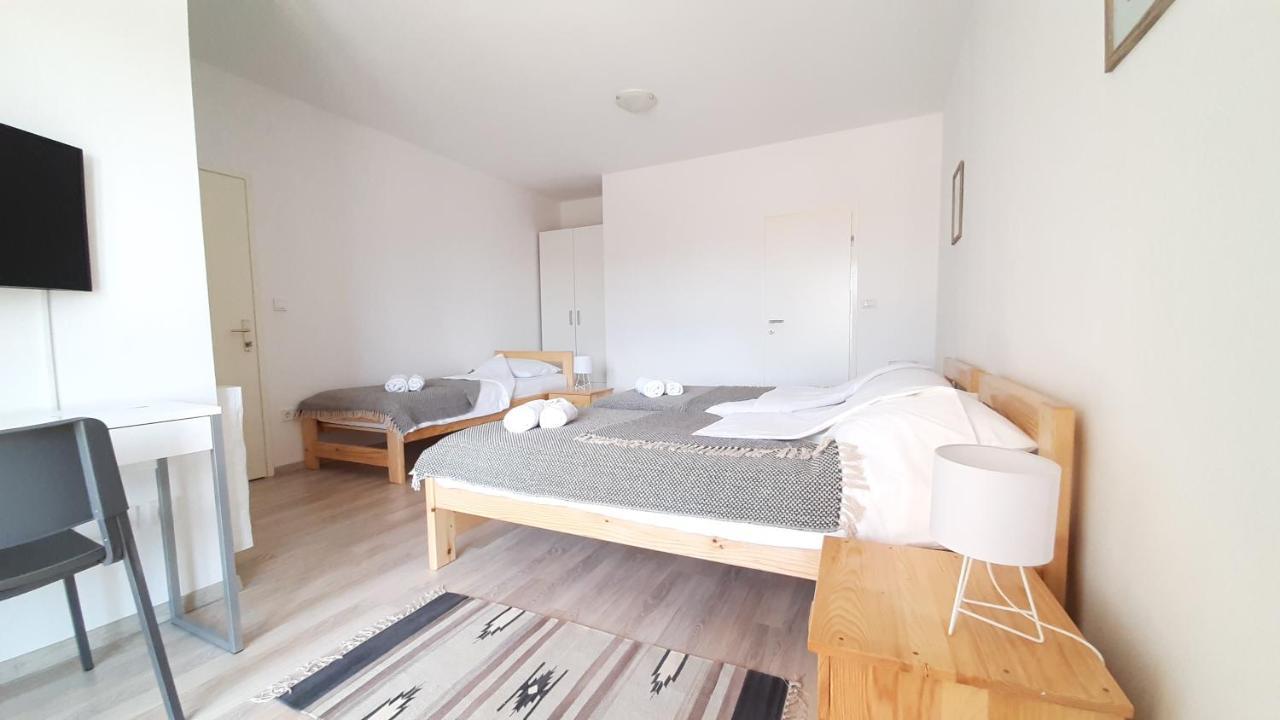 Posteja Rooms Zadar Eksteriør billede